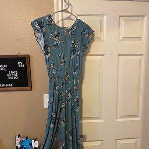 blue floral COTTON ON jumpsuit with open back GREAT CONDITION